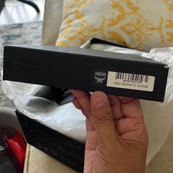 Mcm pink rubber slide - Picture 7 of 8